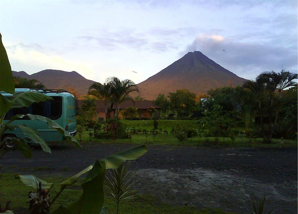 Hotel Arenal Montechiari La Fortuna Esterno foto