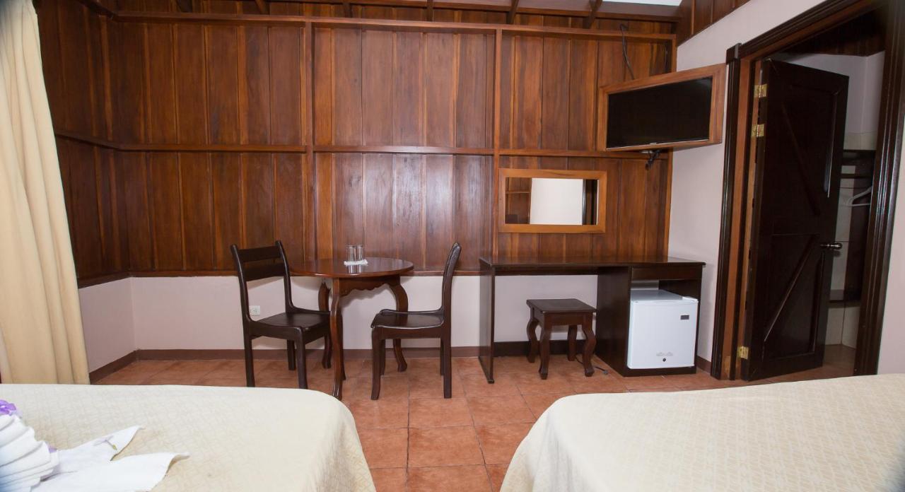 Hotel Arenal Montechiari La Fortuna Esterno foto